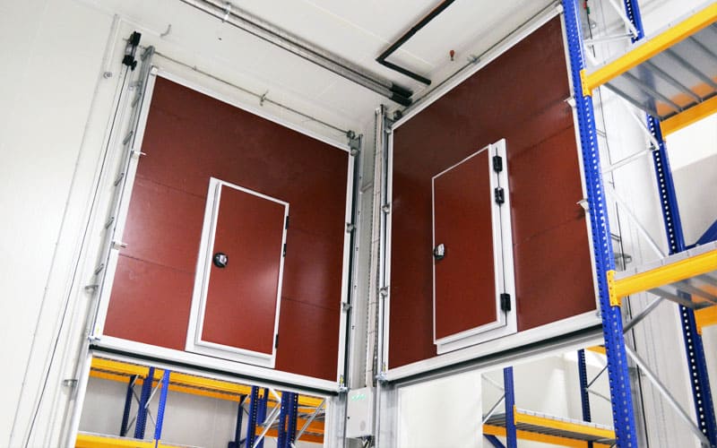 vertical lift cold storage door
